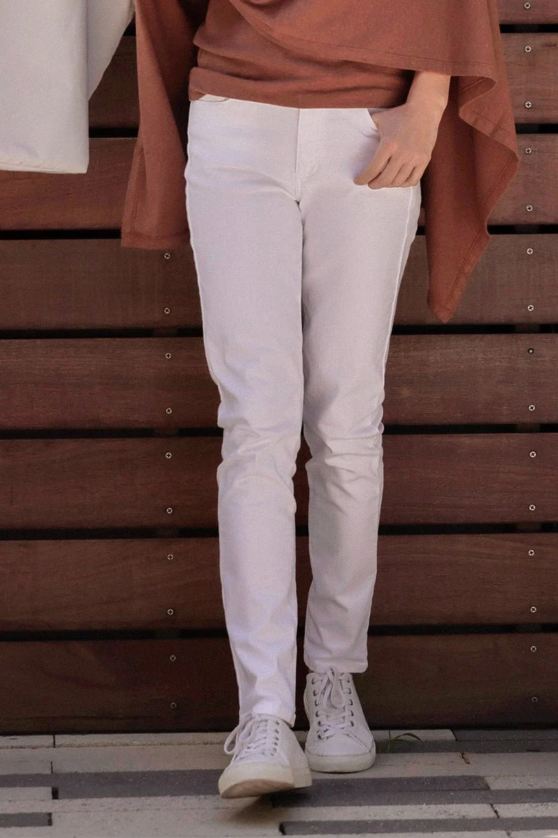 FIVE POCKET GARMENT DYE IN STRETCH DENIM - Image 8