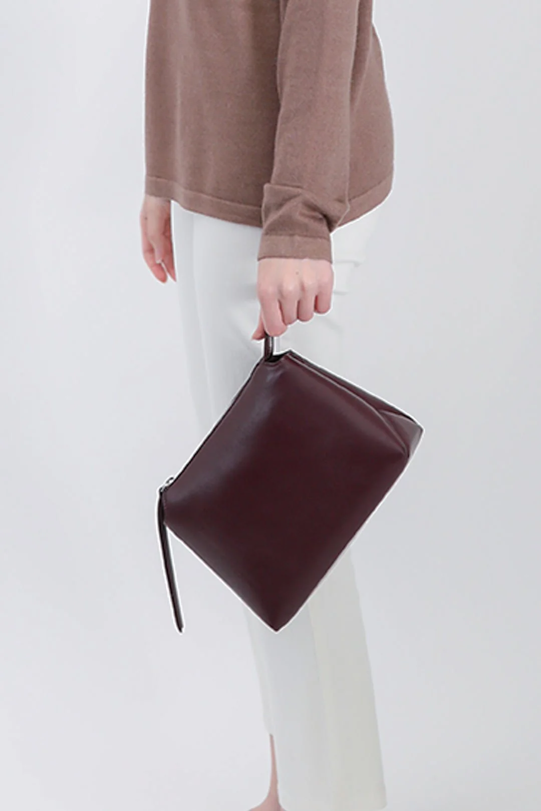 BRIDGET ITALIAN LEATHER CROSSBODY BAG IN BORDEAUX - Image 5