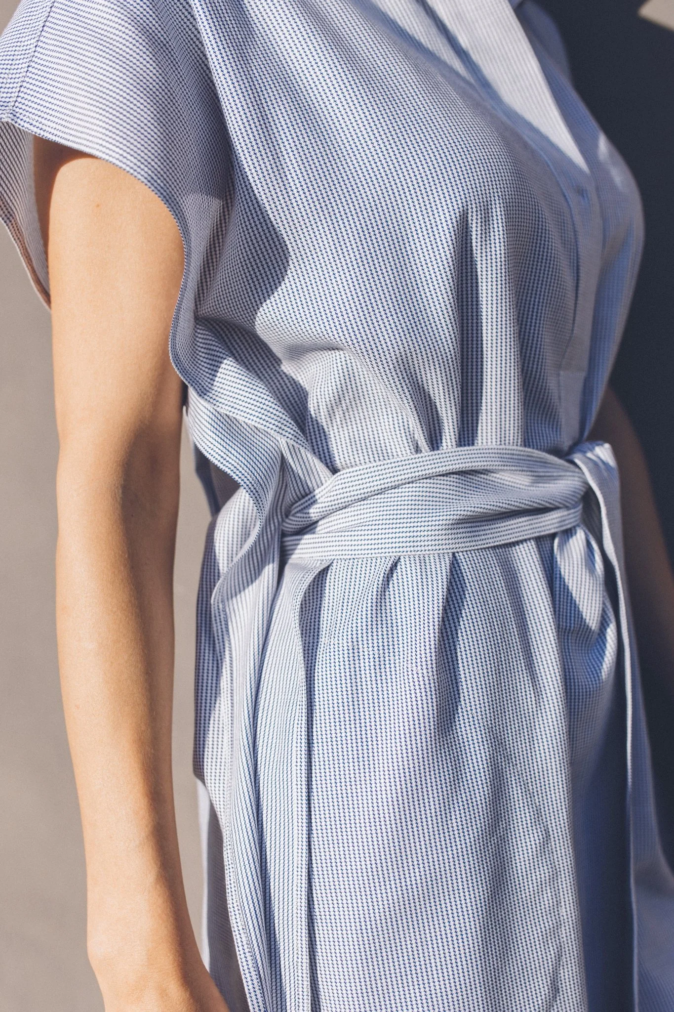 JAMIE BELTED DRESS IN COTTON POPLIN - Image 2
