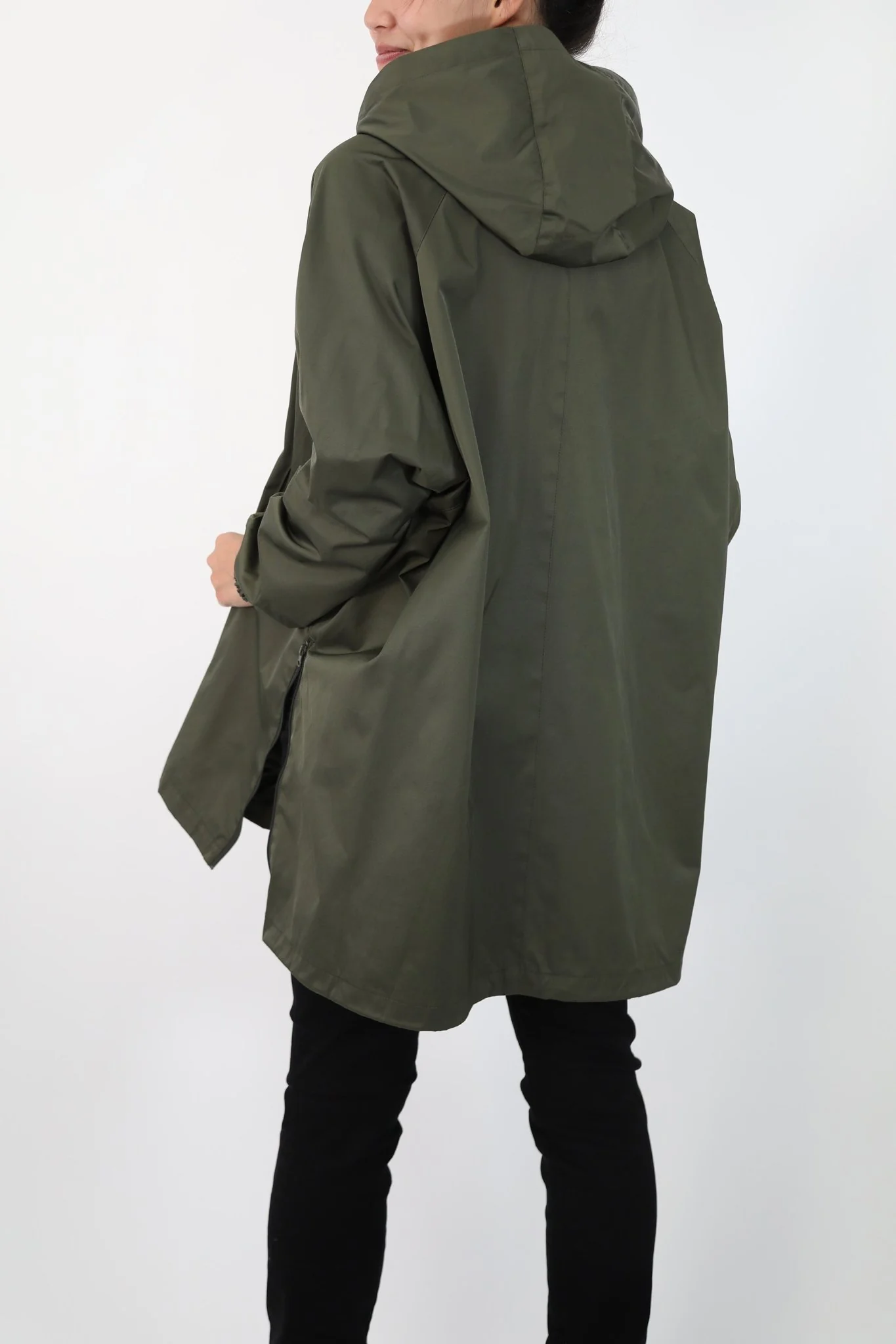 CORTINA RAIN COAT - Image 19