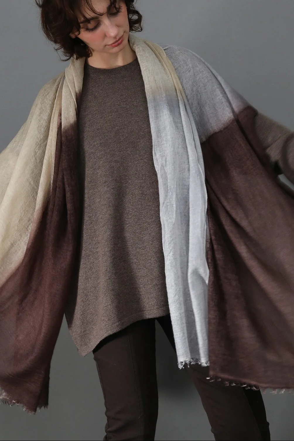 NATURAL GOLD SCARF IN HAND DYED CASHMERE