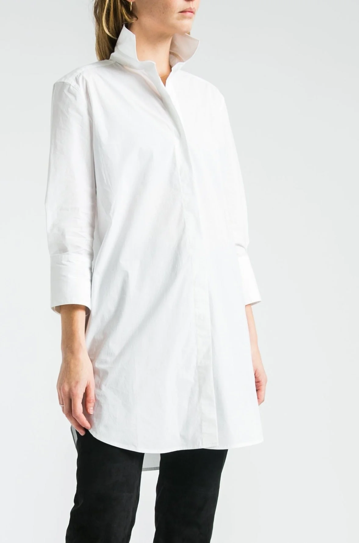 SARLA LONG BUTTON DOWN SHIRT IN ITALIAN POPLIN - Image 6