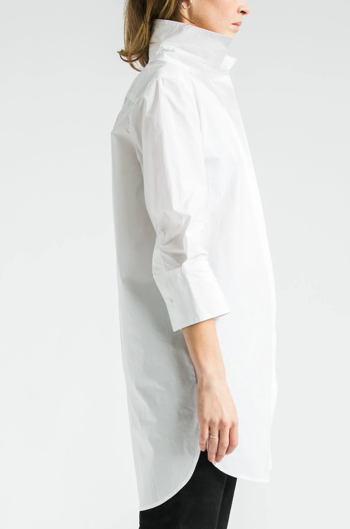 SARLA LONG BUTTON DOWN SHIRT IN ITALIAN POPLIN - Image 9