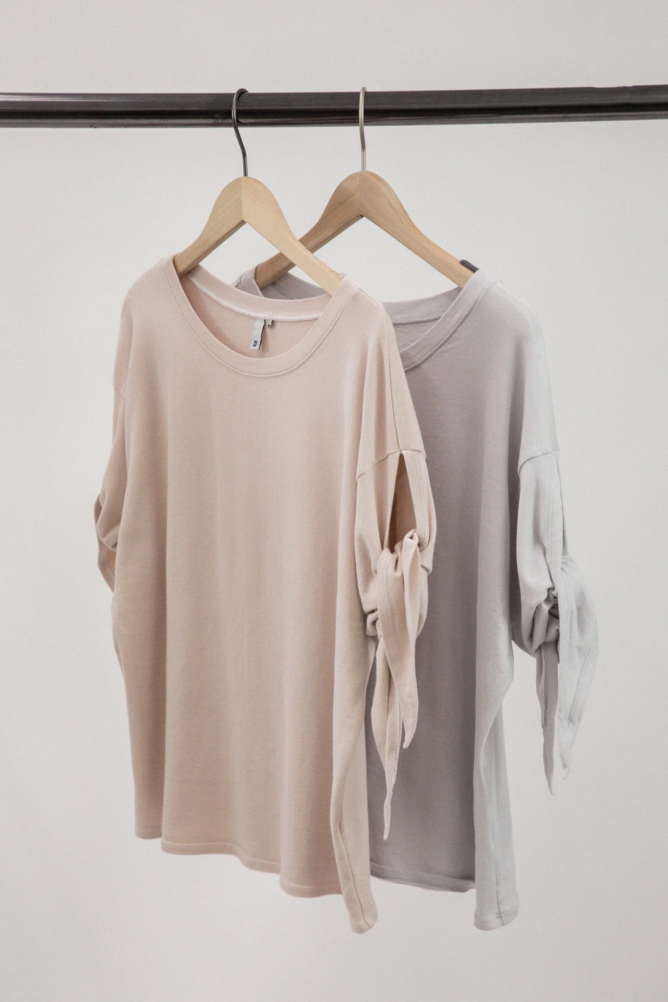 BOATNECK TIE-SLEEVE TOP IN PIMA COTTON STRETCH - Image 2