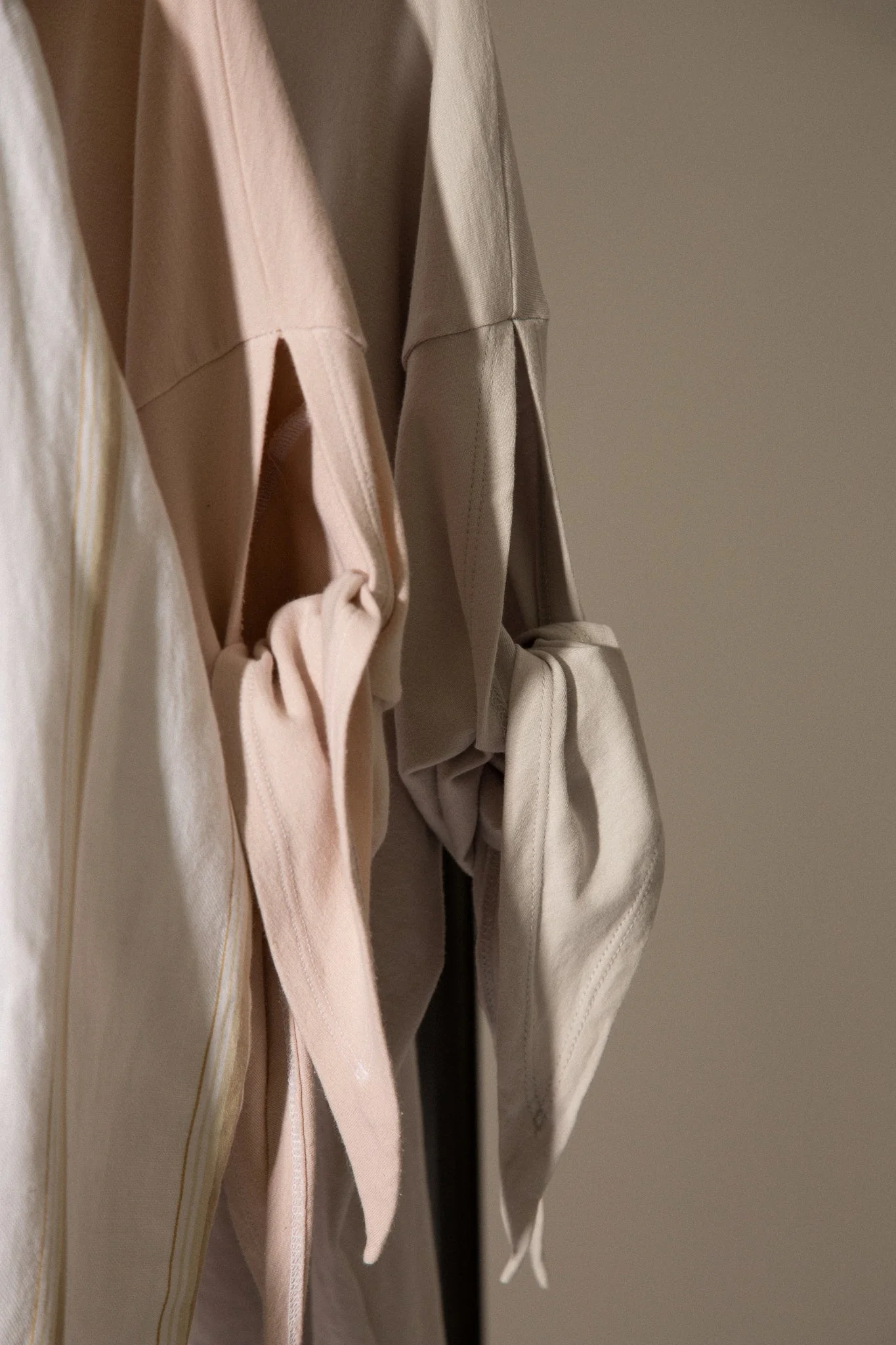 BOATNECK TIE-SLEEVE TOP IN PIMA COTTON STRETCH - Image 4