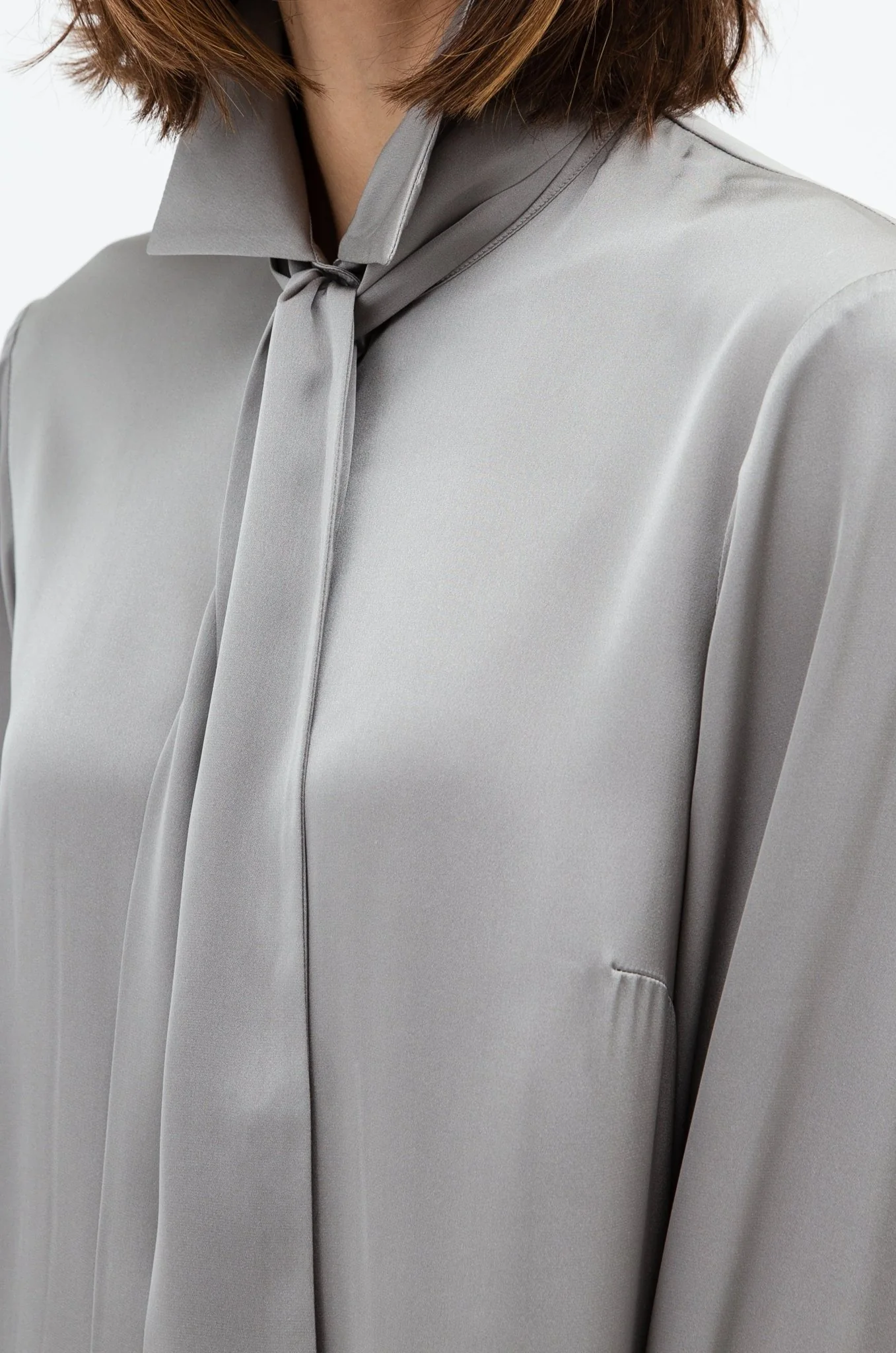 RENEE TIE DETAIL BLOUSE IN STRETCH SILK GEORGETTE - Image 3