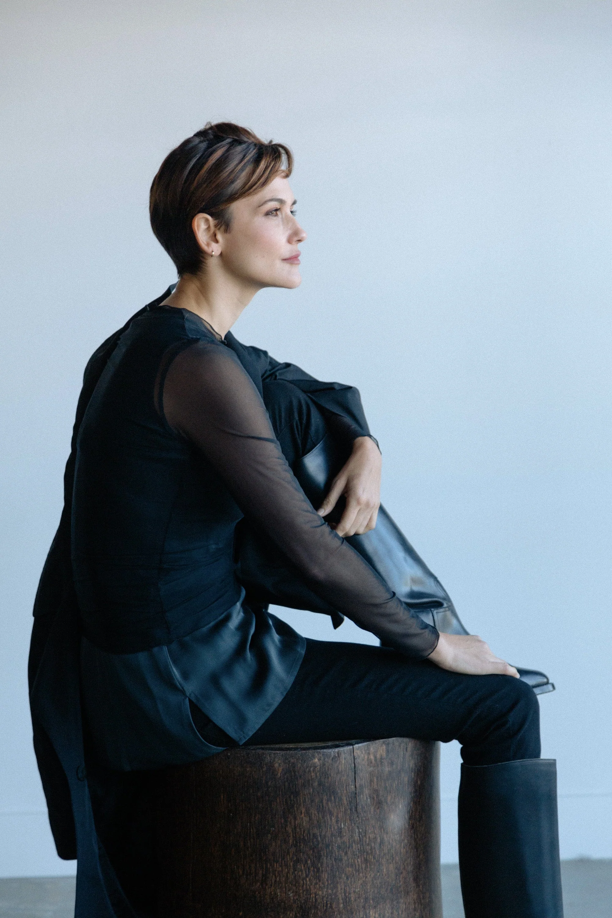 BRIANNA BLACK MESH LAYERING LONG SLEEVE HIGH CREW - Image 2