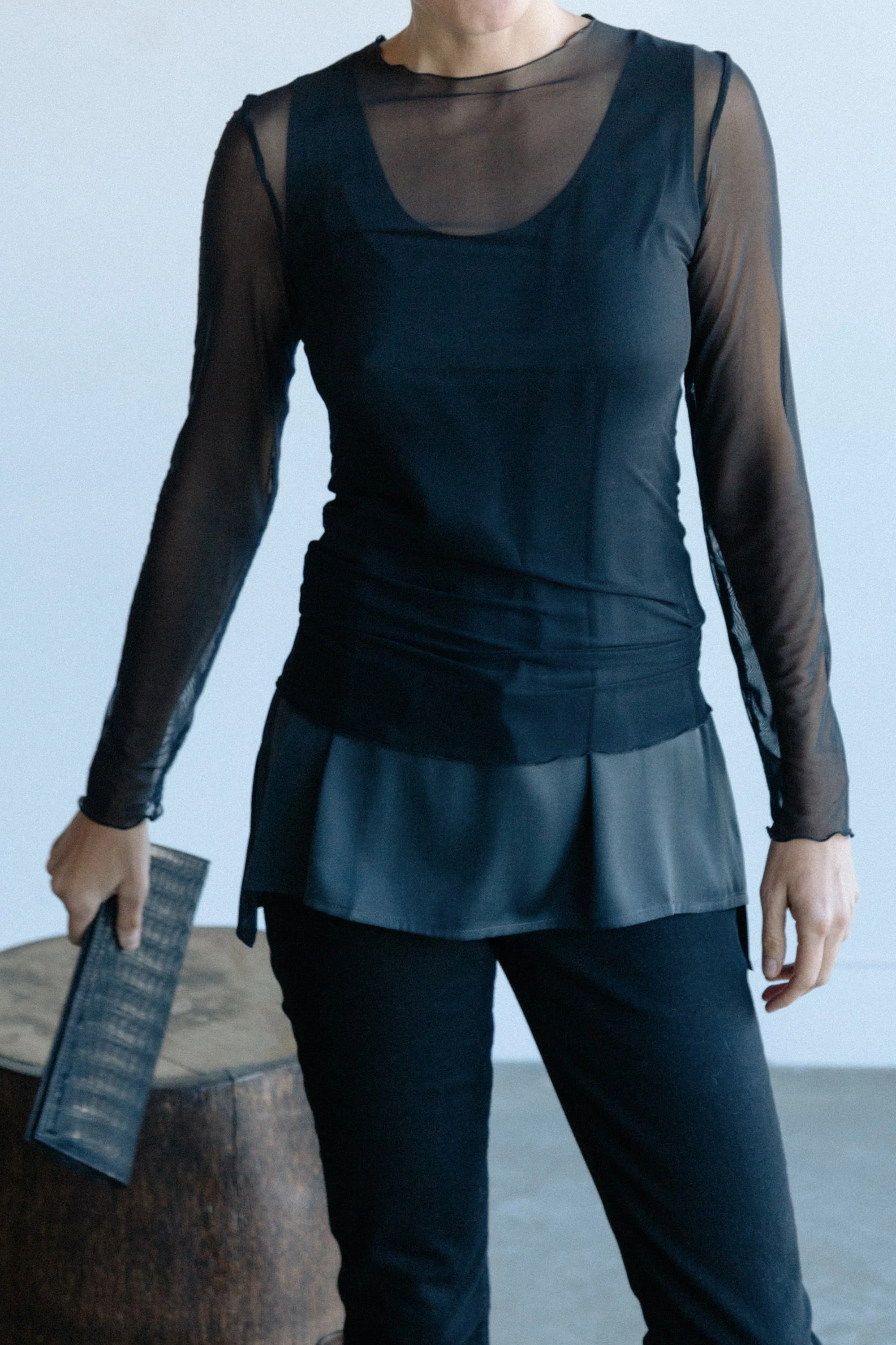 BRIANNA BLACK MESH LAYERING LONG SLEEVE HIGH CREW - Image 4