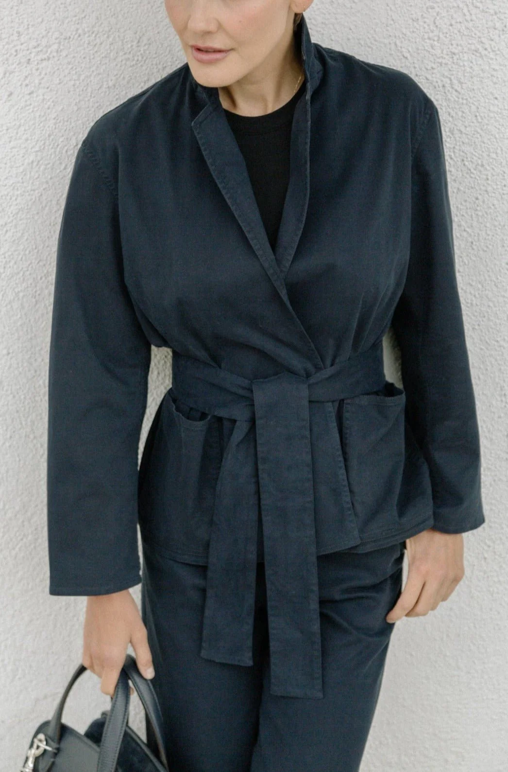 CARA PATCH POCKET JACKET IN ITALIAN BRUSHED COTTON SATEEN - Image 5