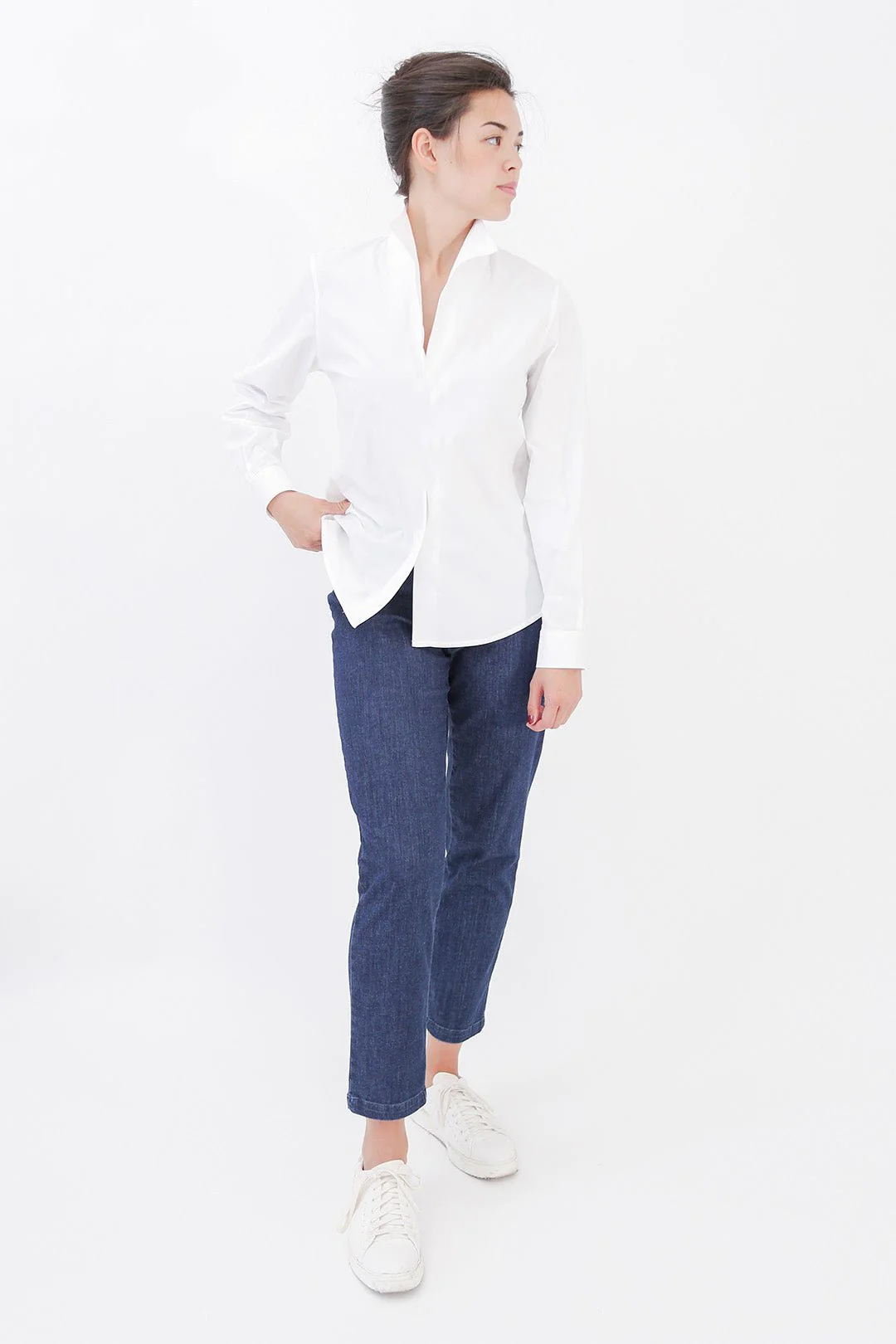 Perth Side-Zip Pull On Pant in Organic Italian Denim Stretch - Image 2